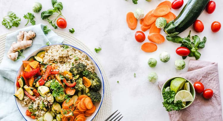 A university-wide collaborative effort based at the Friedman School of Nutrition Science and Policy, bringing together experts from across disciplines with other local and national collaborators to advance food is medicine research, training, patient care, and community and policy engagement.